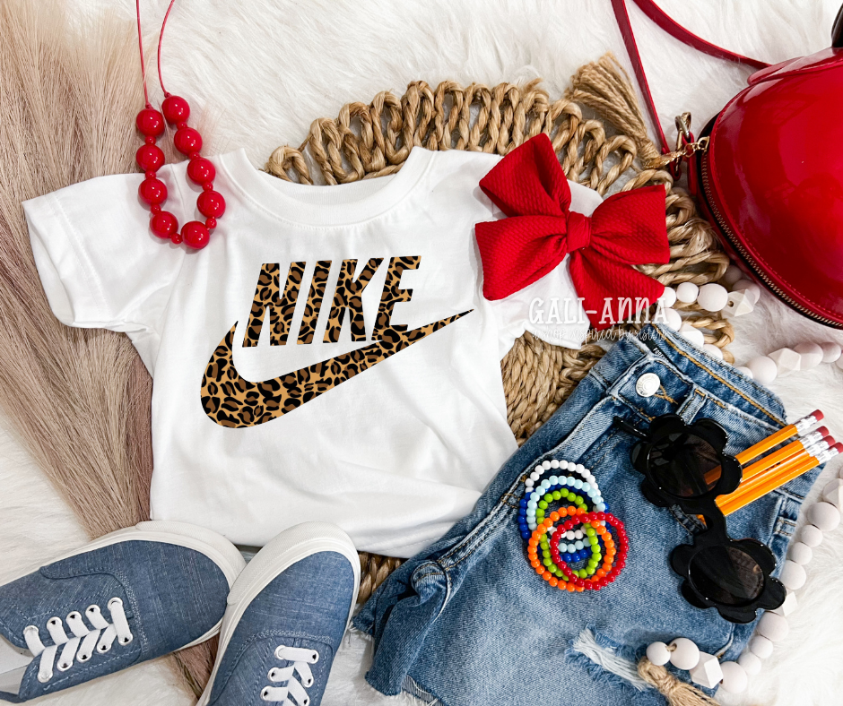 RED BULLET - NOT SO DAINTY BOW