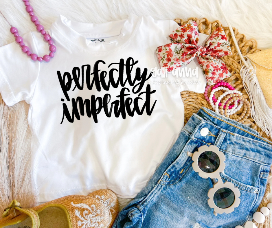 MICHELLE’S FLORAL - NOT SO DAINTY BOW