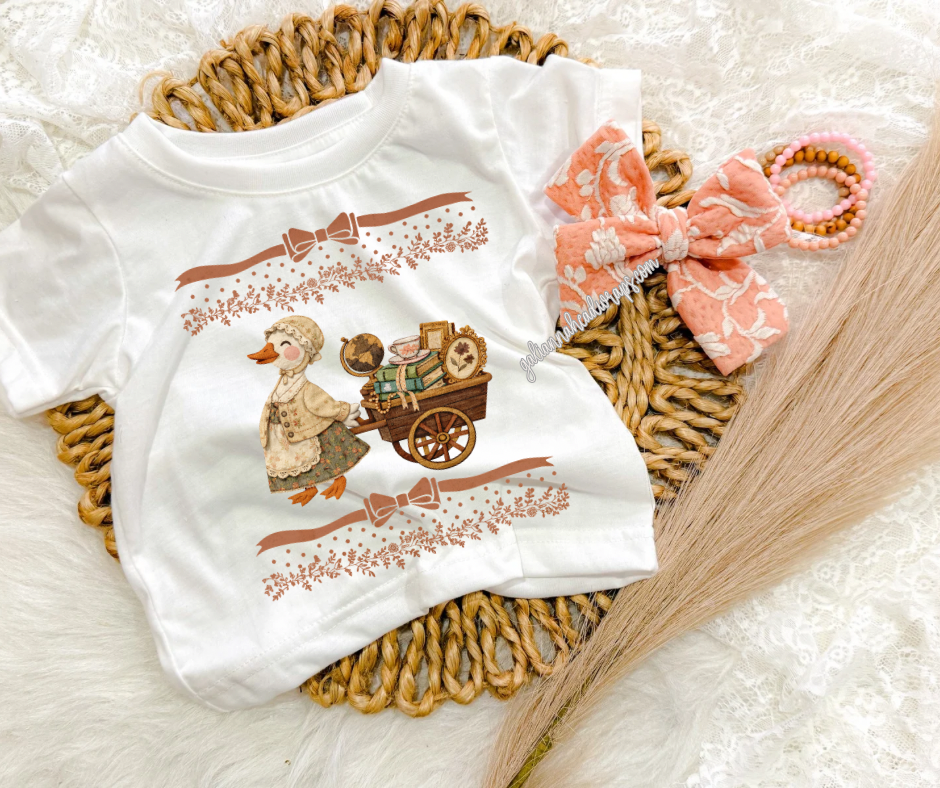 GOOSE WITH FINDS - KIDS TEE