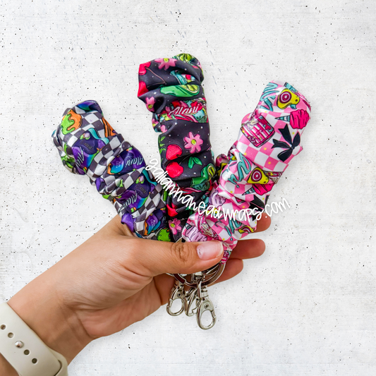 MAMAS DRINK SCRUNCHIE WRISTLETS