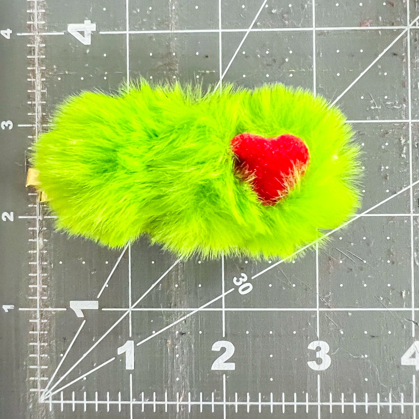 FURRY GREEN CLIPS