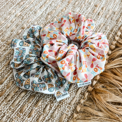 MAMA SCRUNCHIES